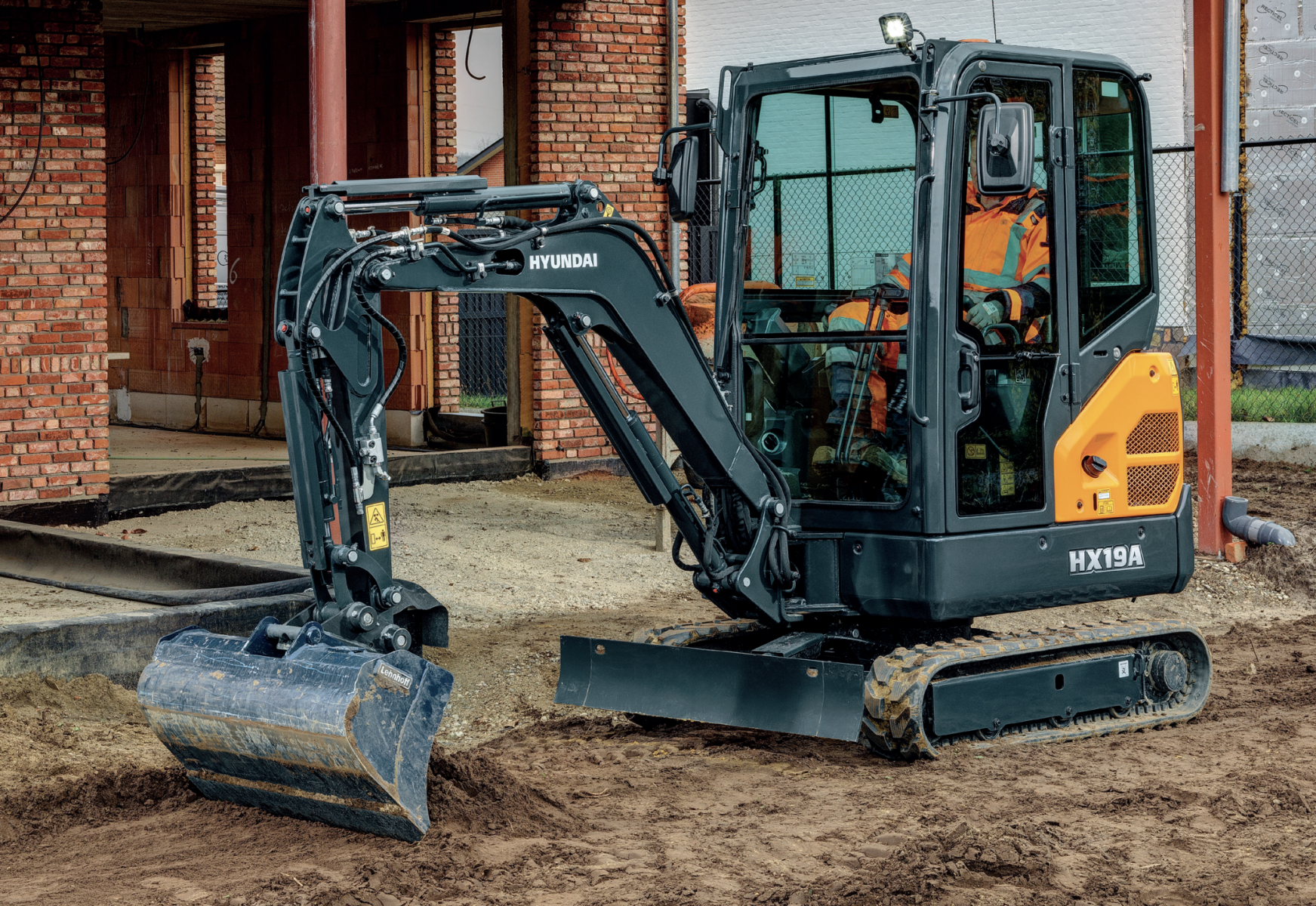Minekskavaator Hyundai hx19a